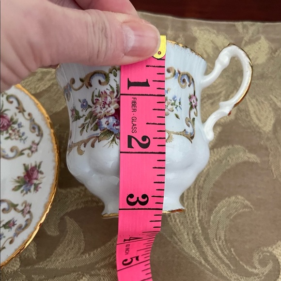 Paragon Antique Series Georgian Teacup & Saucer - Picture 9 of 11